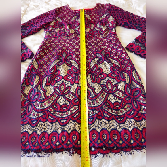 Boohoo stunning lacey long sleeved red & blue backless dress (Size 10) 💙👗🩷👗 - Picture 15 of 16